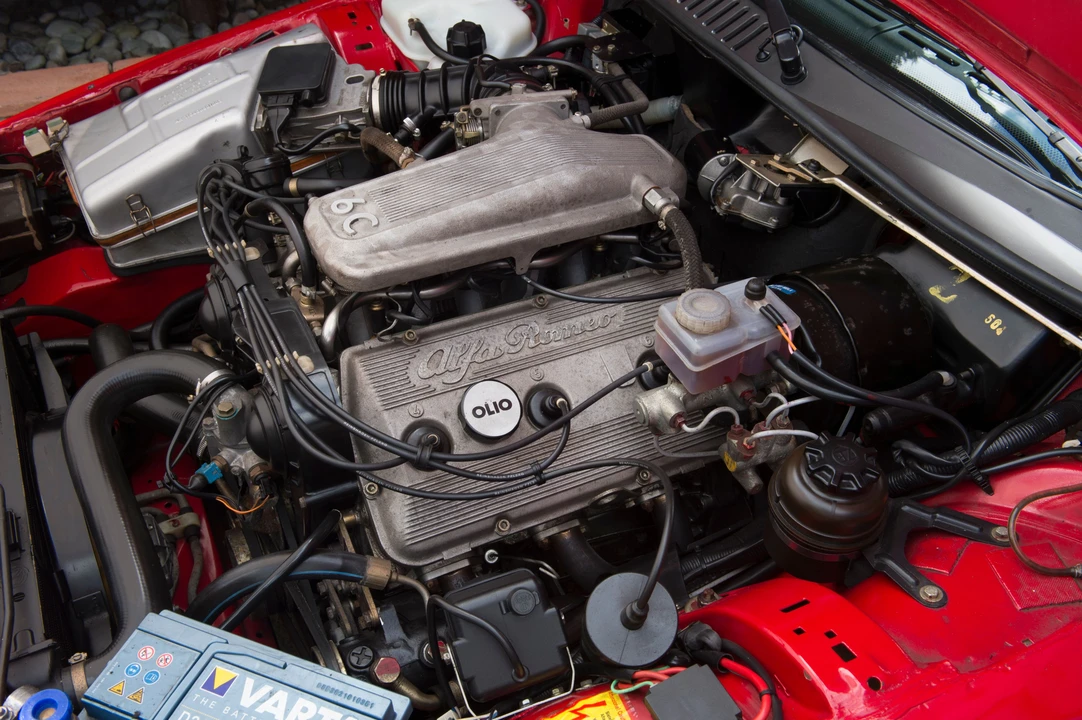 1991 Alfa Romeo SZ - Image 17 of 23