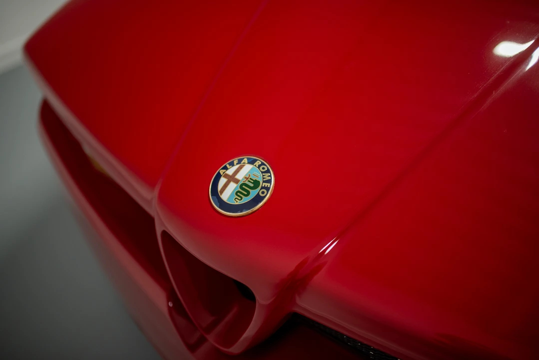 1991 Alfa Romeo SZ - Image 23 of 31