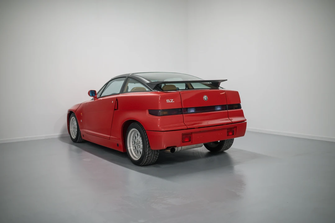 1991 Alfa Romeo SZ - Image 5 of 31