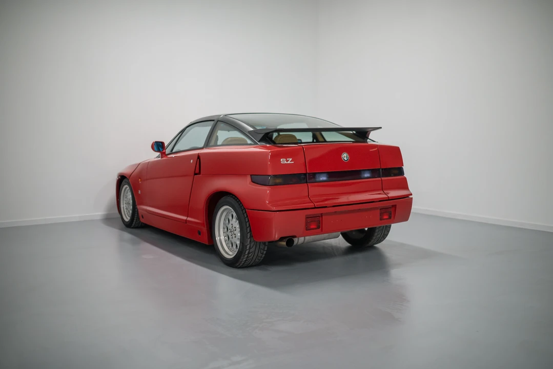 1991 Alfa Romeo SZ - Image 16 of 31