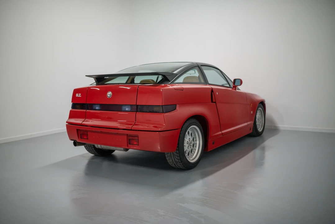 1991 Alfa Romeo SZ - Image 18 of 31