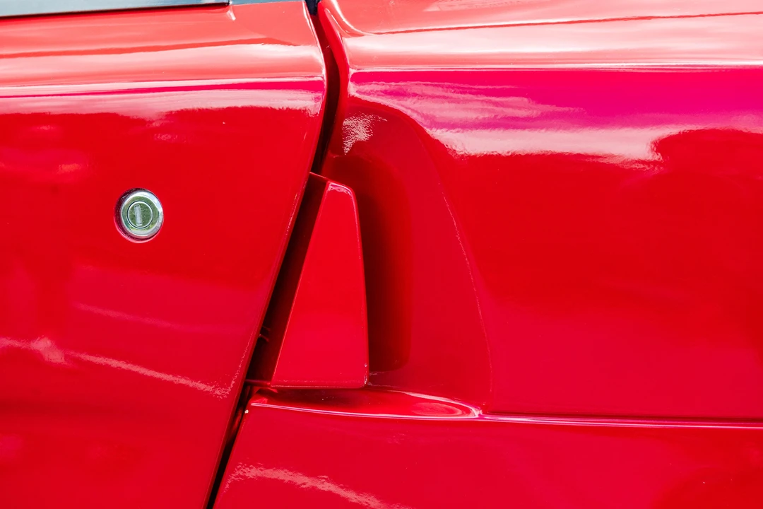 1991 Alfa Romeo SZ - Image 25 of 31