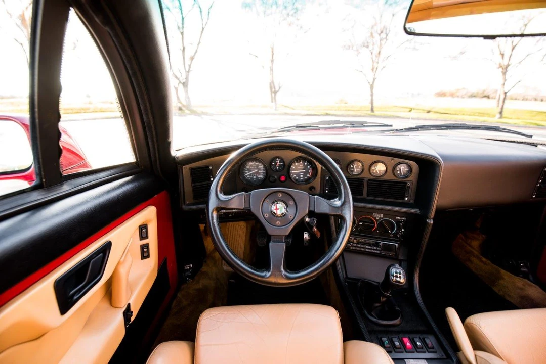 1991 Alfa Romeo SZ - Image 29 of 31