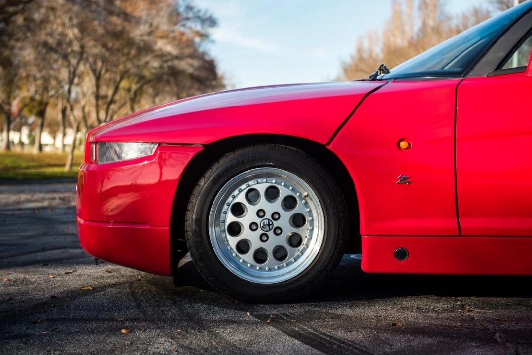 1991 Alfa Romeo SZ - Image 17 of 31