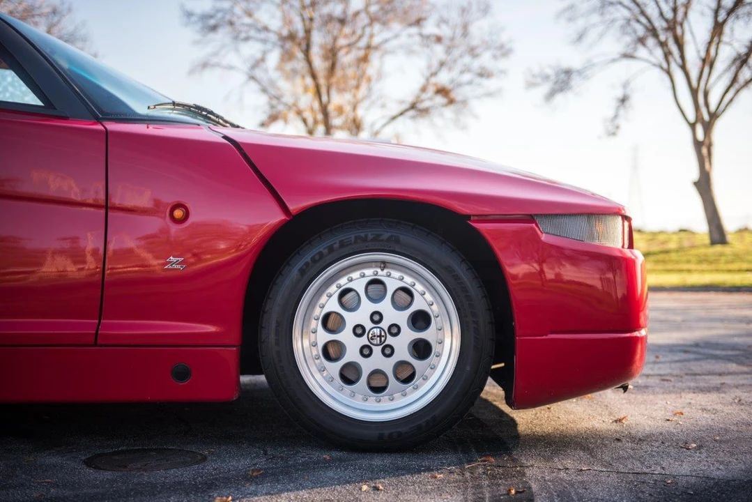 1991 Alfa Romeo SZ - Image 14 of 31