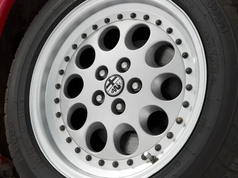 1991 Alfa Romeo SZ - Image 13 of 19