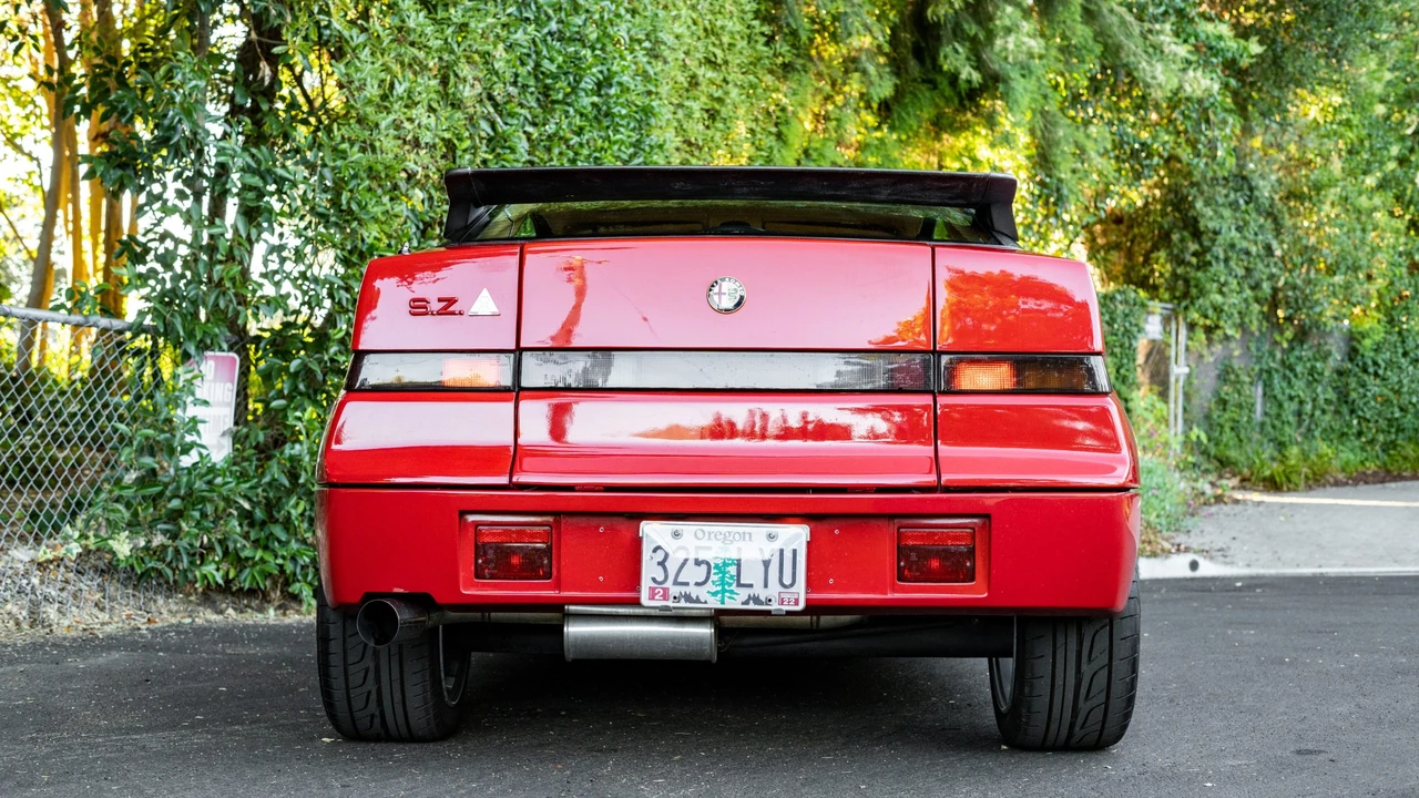 1991 Alfa Romeo SZ - Image 7 of 31