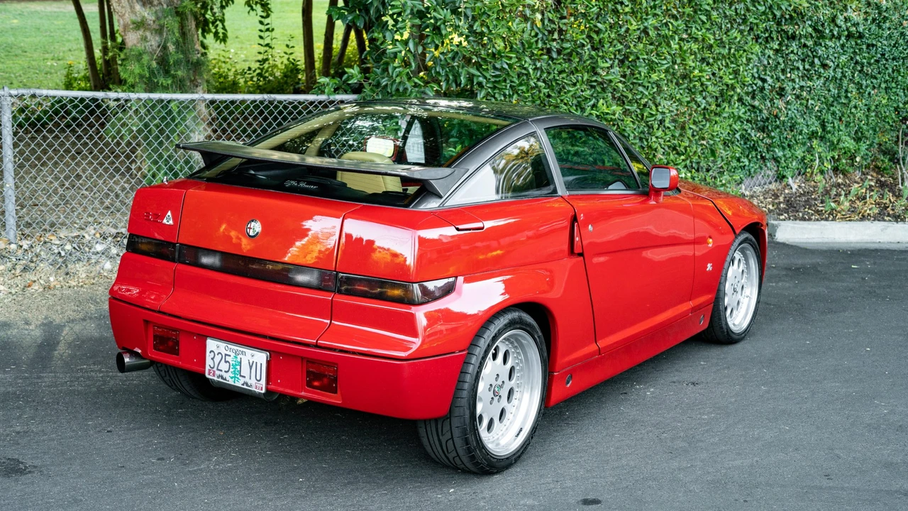 1991 Alfa Romeo SZ - Image 10 of 31