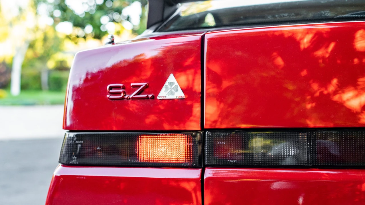 1991 Alfa Romeo SZ - Image 29 of 31