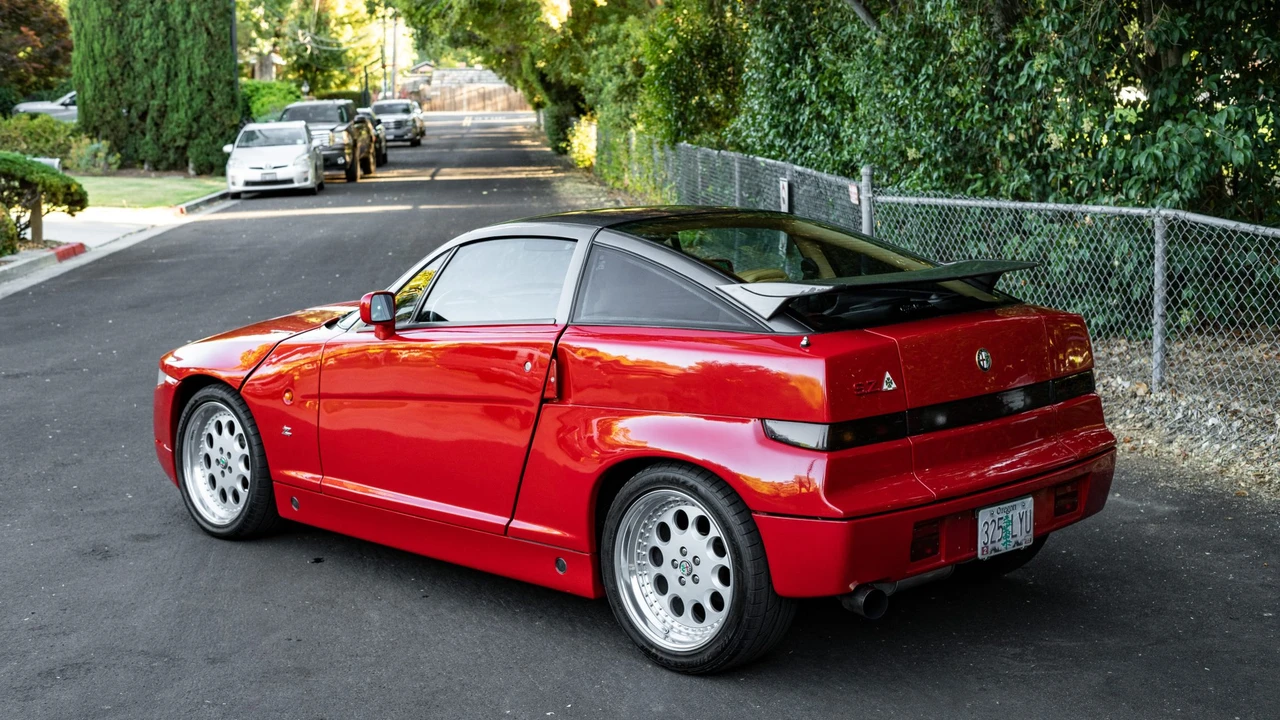 1991 Alfa Romeo SZ - Image 5 of 31