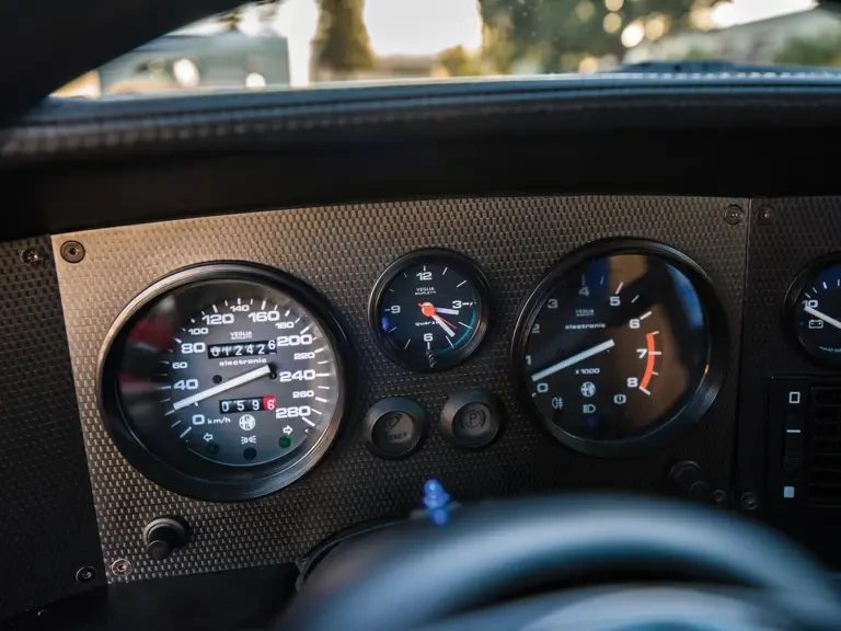 1991 Alfa Romeo SZ - Image 15 of 31