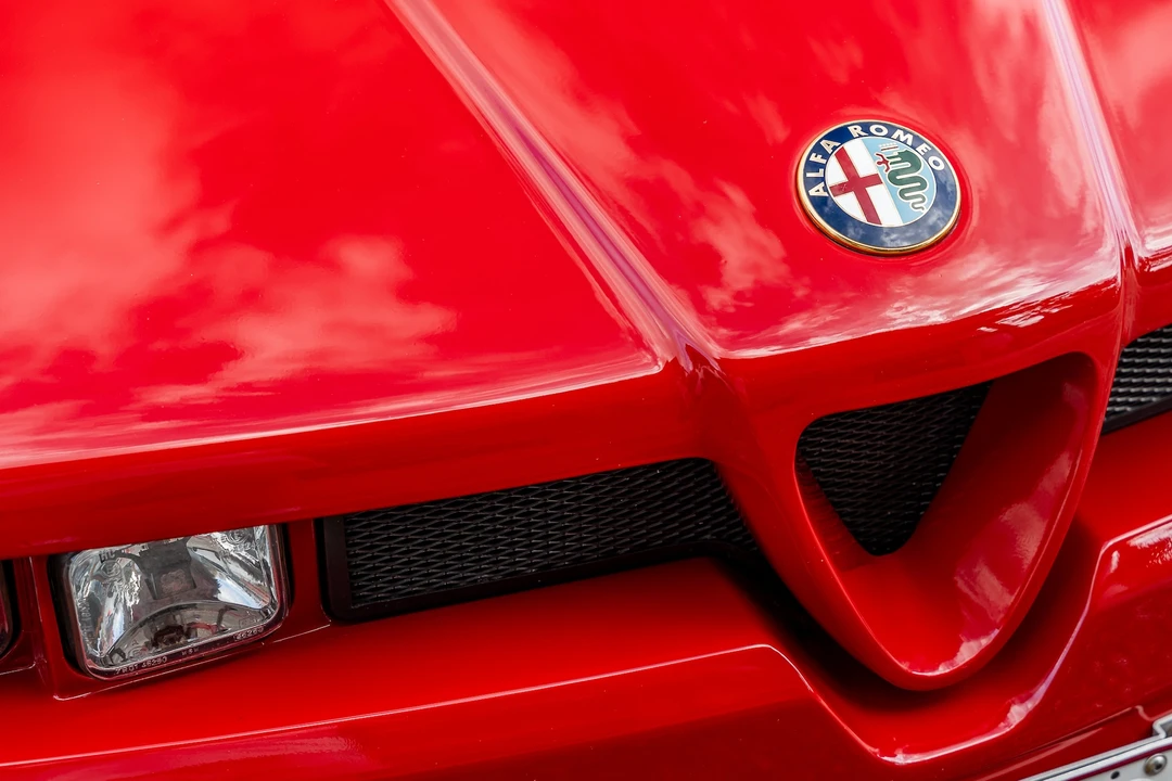 1991 Alfa Romeo SZ - Image 22 of 31
