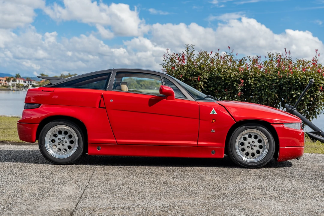 1991 Alfa Romeo SZ - Image 4 of 31
