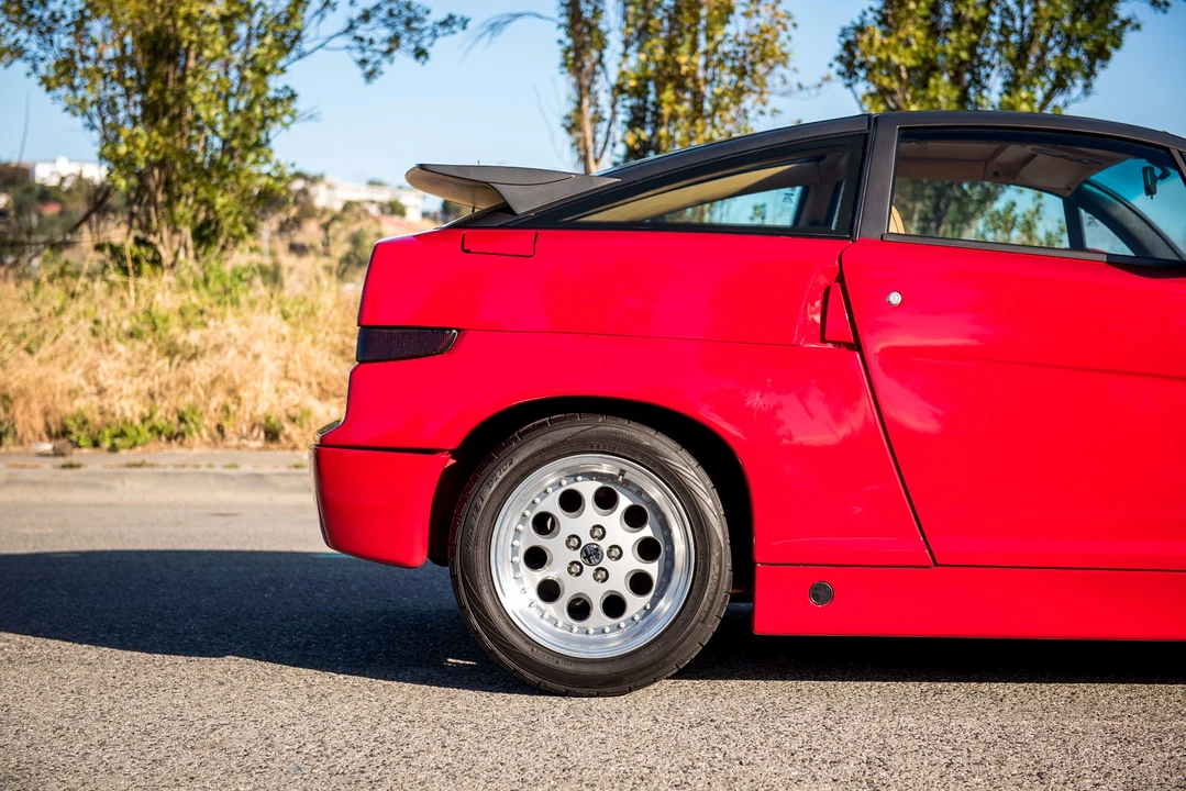 1991 Alfa Romeo SZ - Image 18 of 31