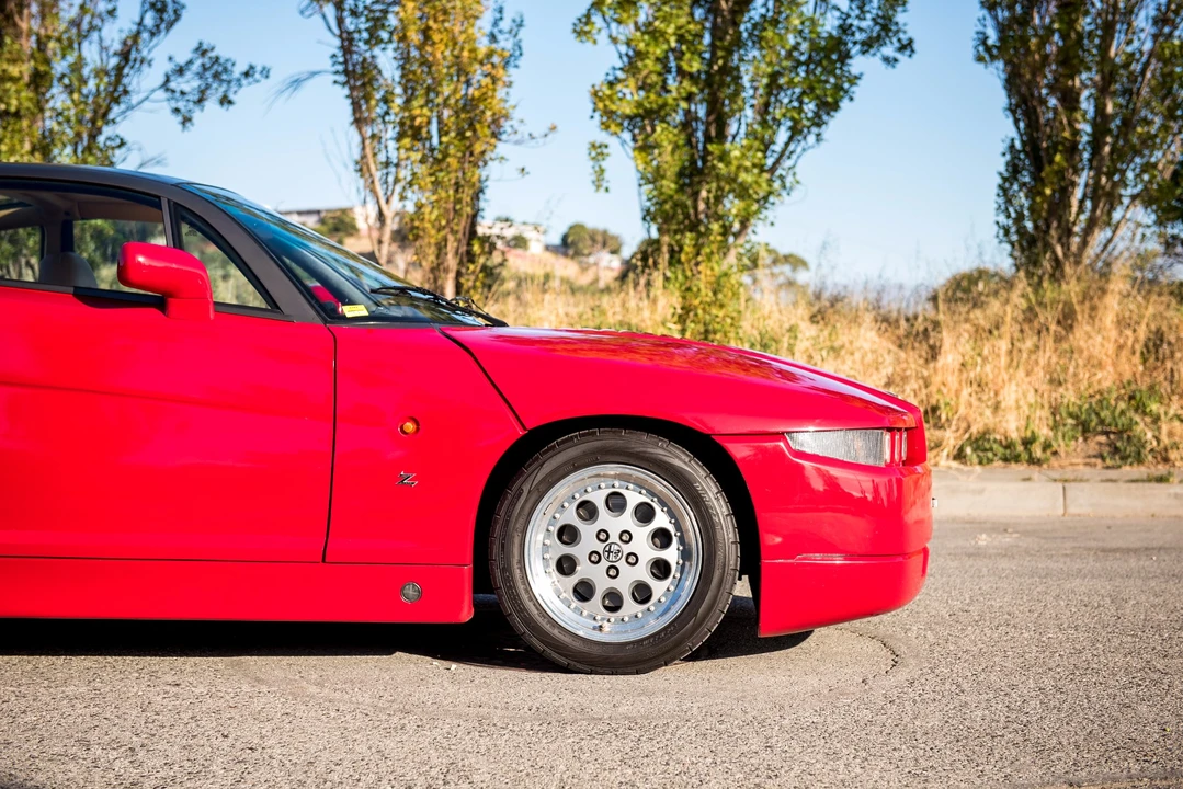 1991 Alfa Romeo SZ - Image 19 of 31