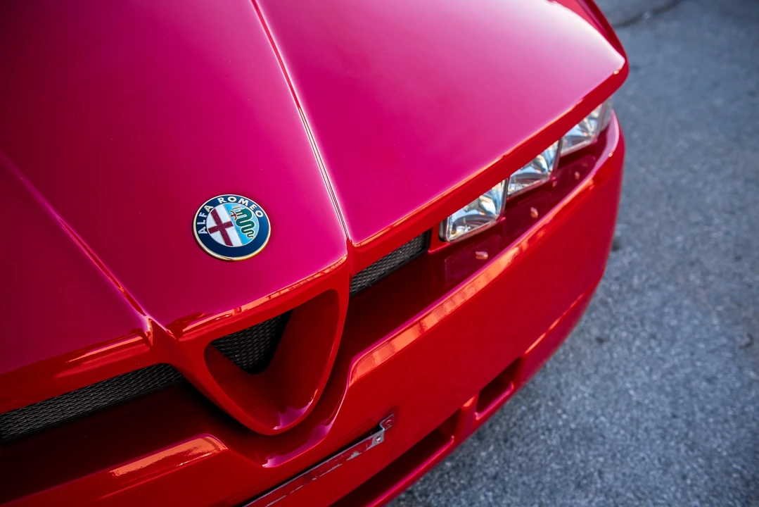 1991 Alfa Romeo SZ - Image 16 of 31