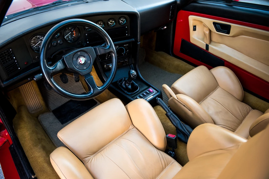 1991 Alfa Romeo SZ - Image 28 of 31