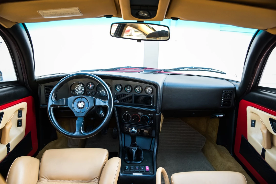 1991 Alfa Romeo SZ - Image 27 of 31