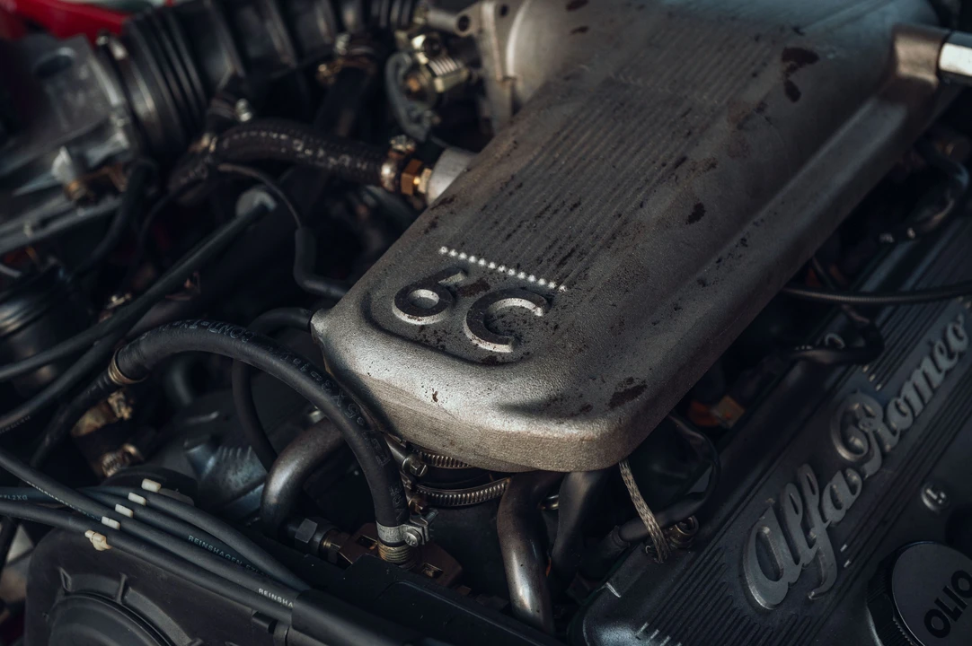 1991 Alfa Romeo SZ - Image 29 of 31