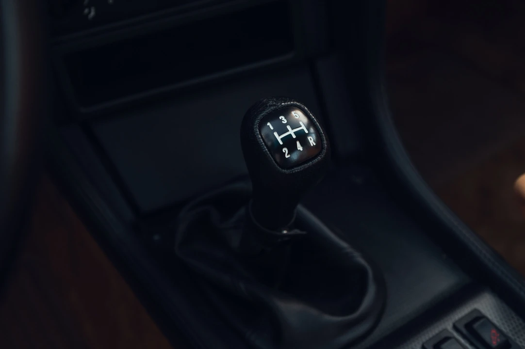 1991 Alfa Romeo SZ - Image 17 of 31