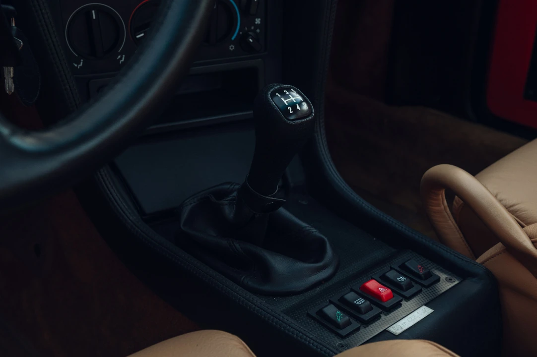 1991 Alfa Romeo SZ - Image 15 of 31