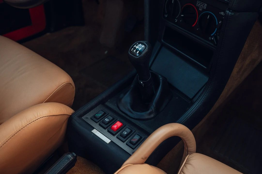 1991 Alfa Romeo SZ - Image 16 of 31