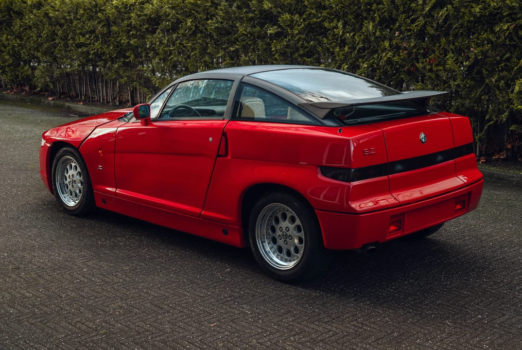 1991 Alfa Romeo SZ - Image 7 of 31