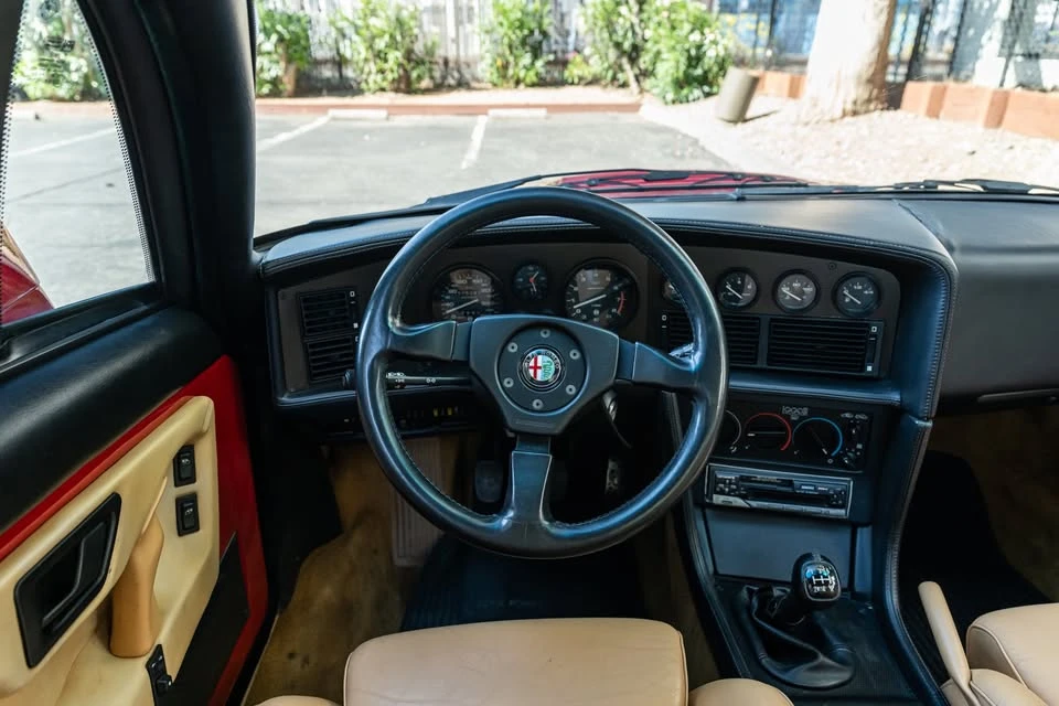 1991 Alfa Romeo SZ - Image 12 of 19
