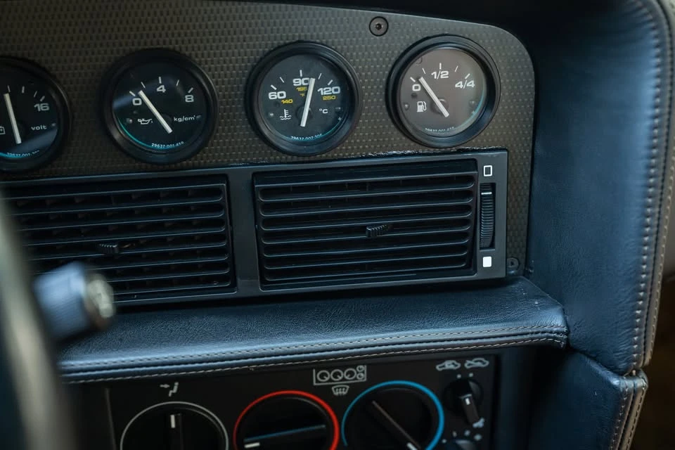 1991 Alfa Romeo SZ - Image 16 of 19