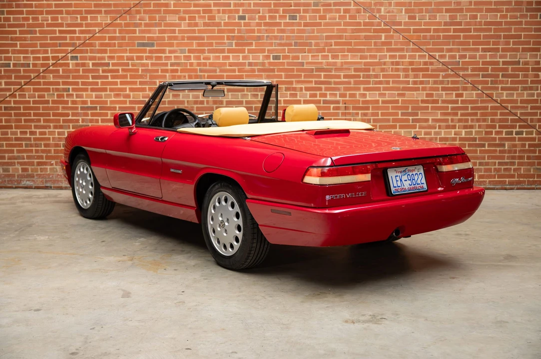 1991 Alfa Romeo Series 4 - Image 25 of 31