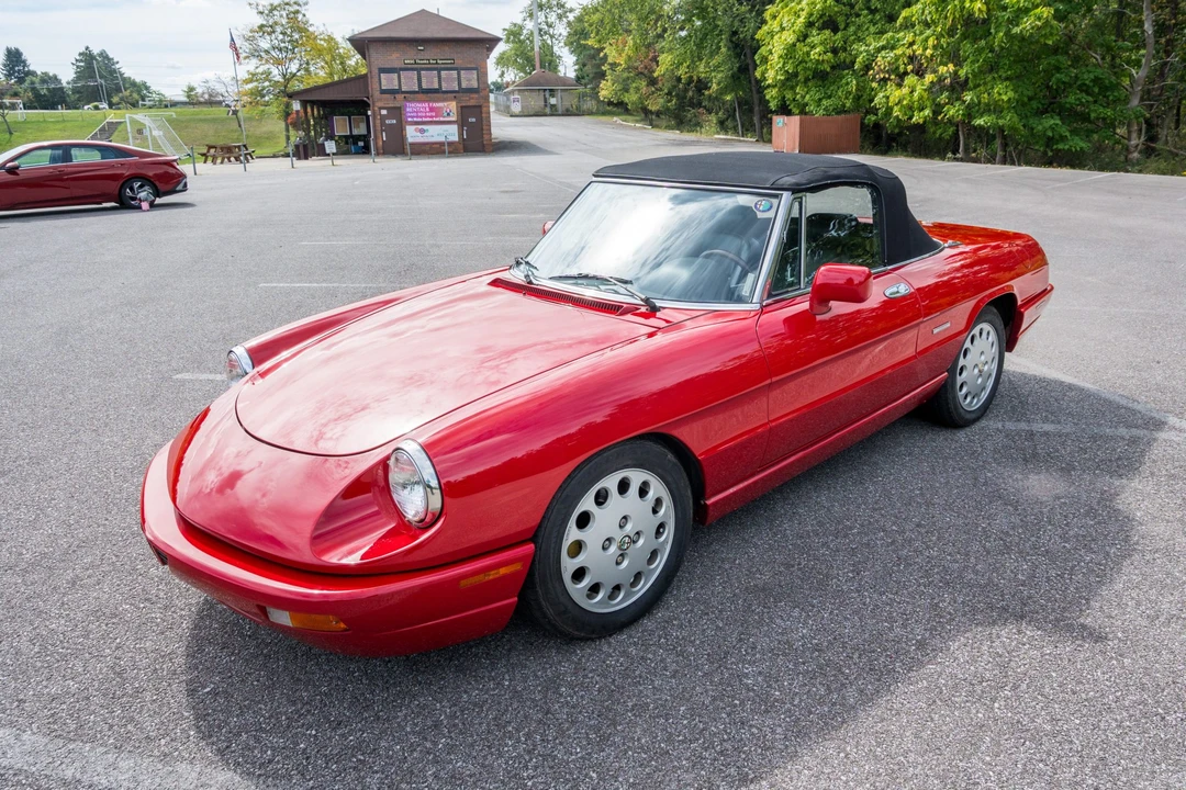 1991 Alfa Romeo Series 4 - Image 2 of 31