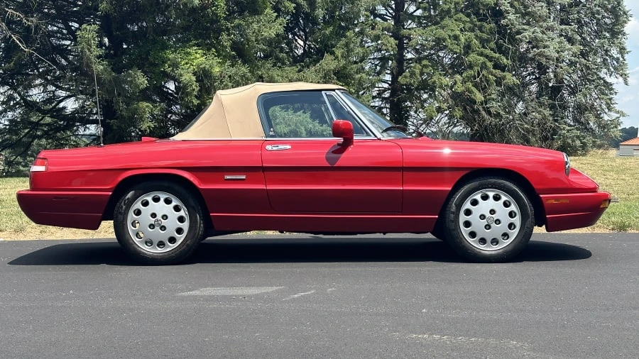1991 Alfa Romeo Series 4 - Image 2 of 31