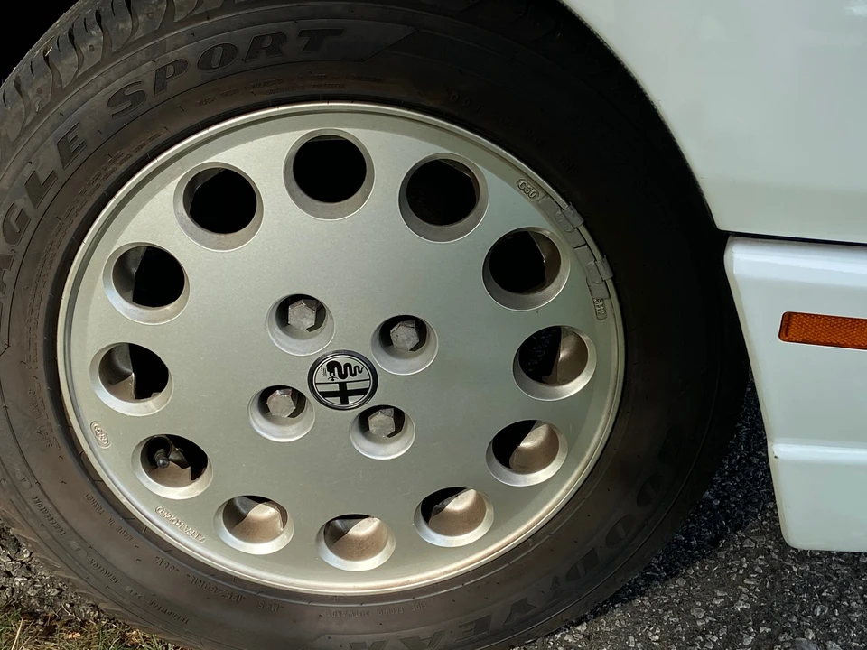 1991 Alfa Romeo Series 4 - Image 17 of 31