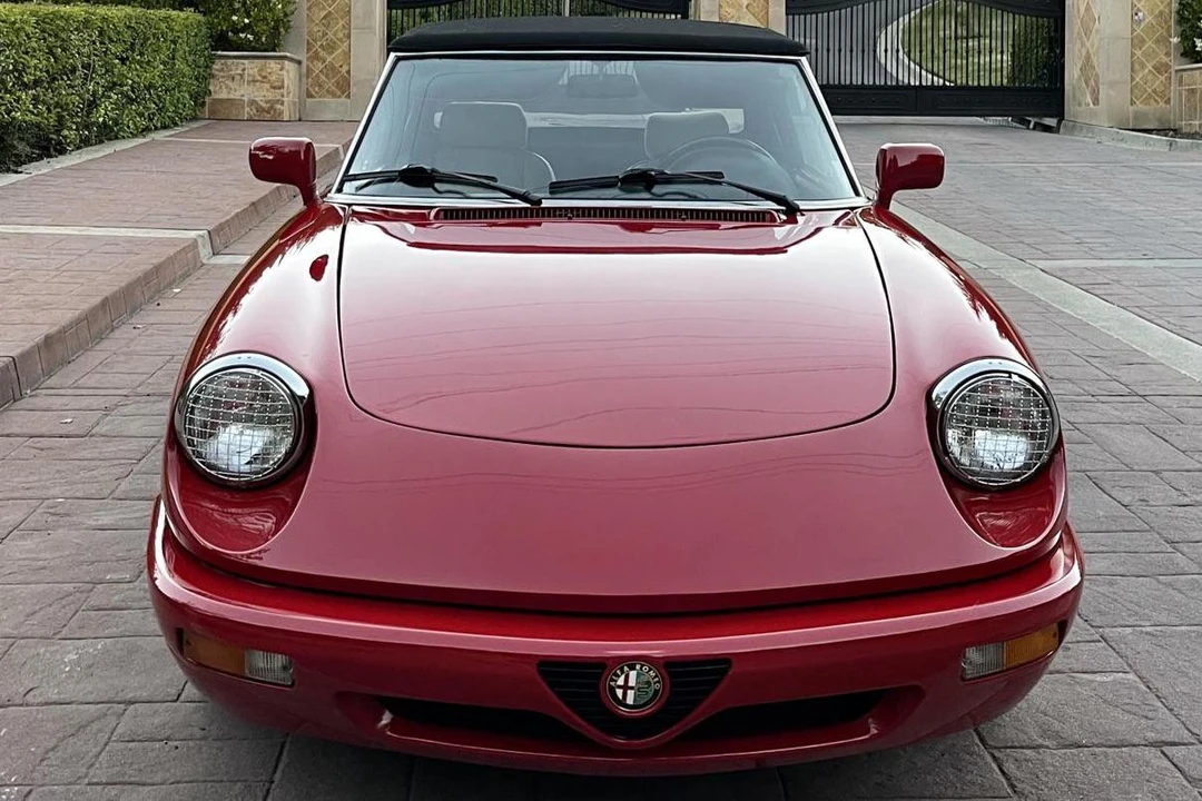 1991 Alfa Romeo Series 4 - Image 2 of 31