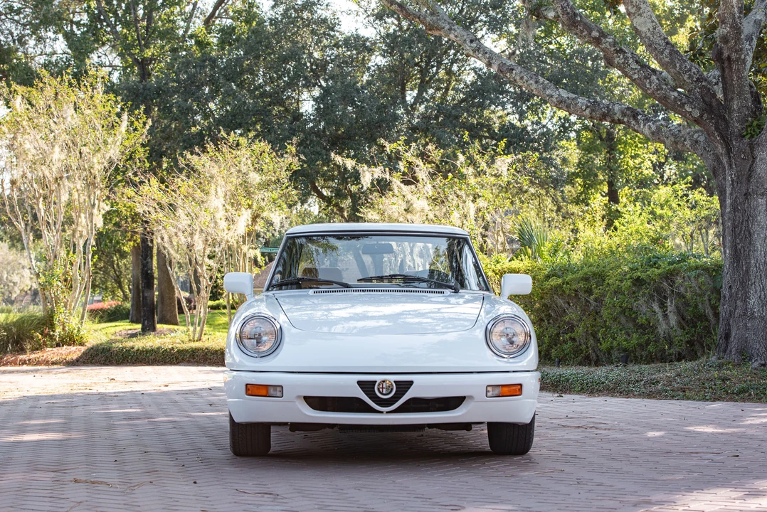 1991 Alfa Romeo Series 4 - Image 2 of 31