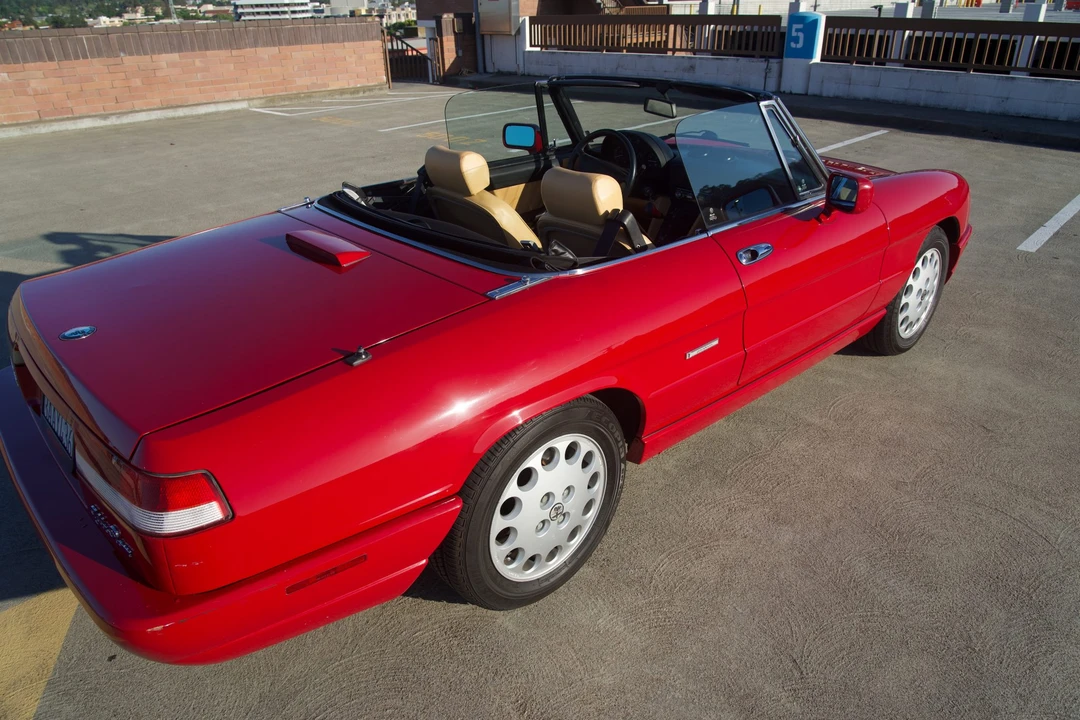 1991 Alfa Romeo Series 4 - Image 10 of 31