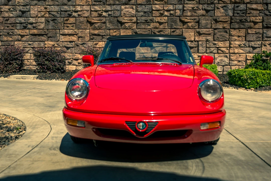 1991 Alfa Romeo Series 4 - Image 2 of 31