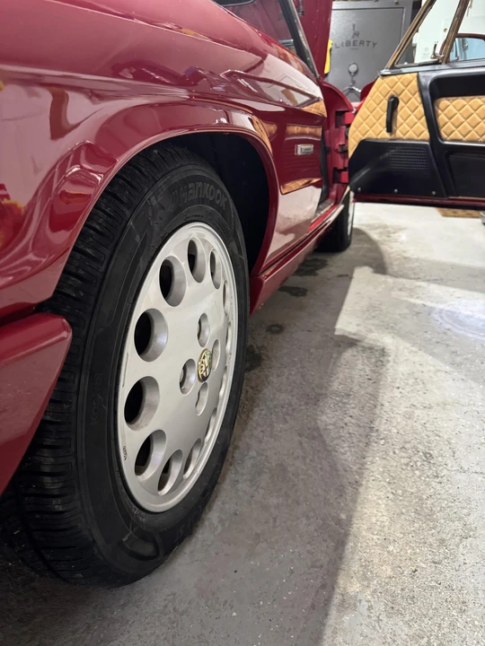 1991 Alfa Romeo Series 4 - Image 29 of 31