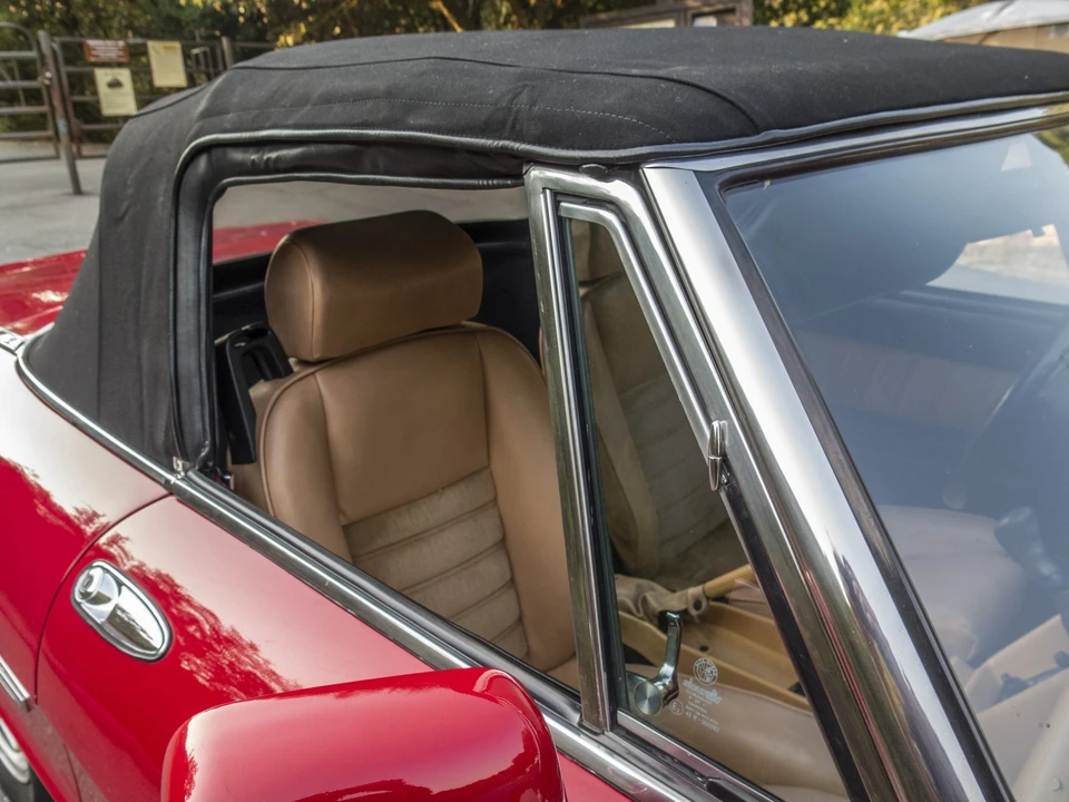 1991 Alfa Romeo Series 4 - Image 30 of 31