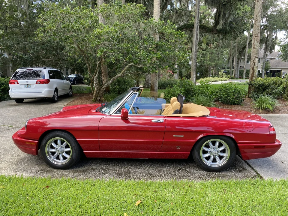 1991 Alfa Romeo Series 4 - Image 2 of 31