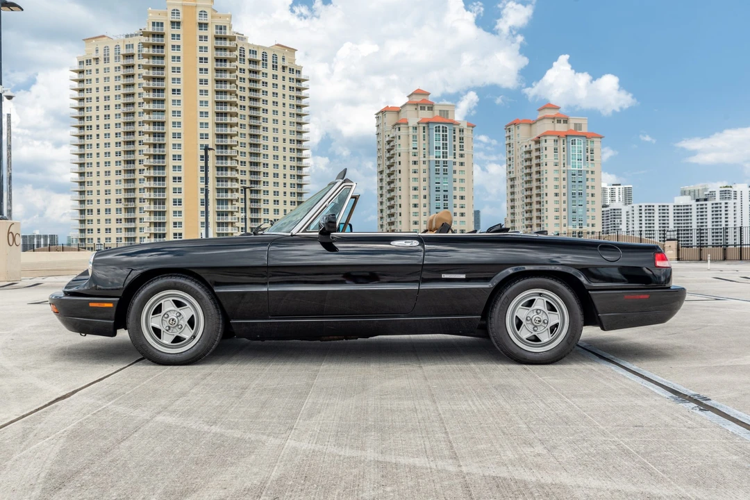 1991 Alfa Romeo Series 4 - Image 10 of 31
