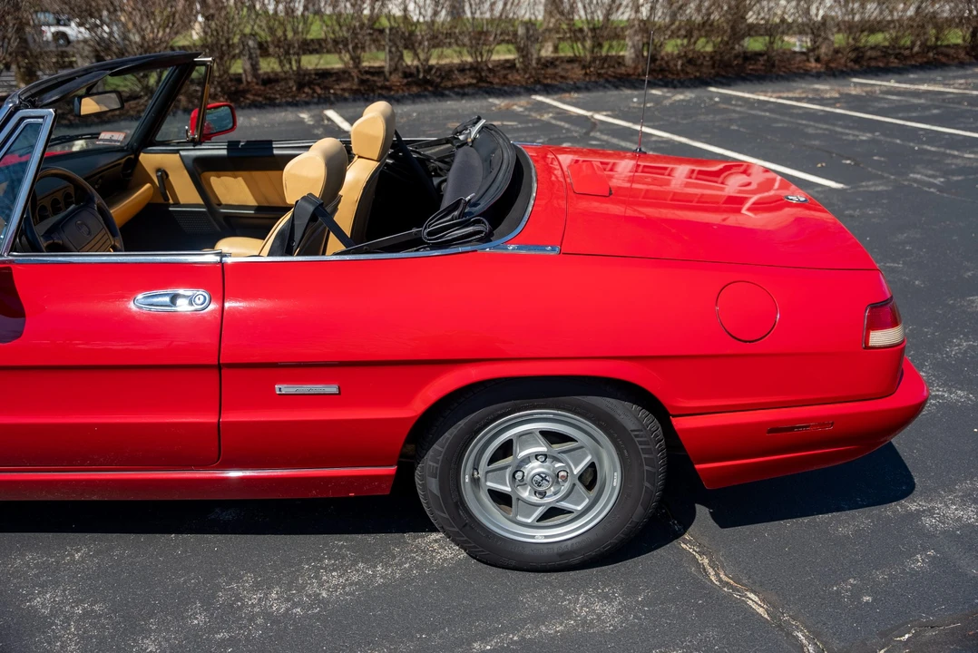 1991 Alfa Romeo Series 4 - Image 30 of 31