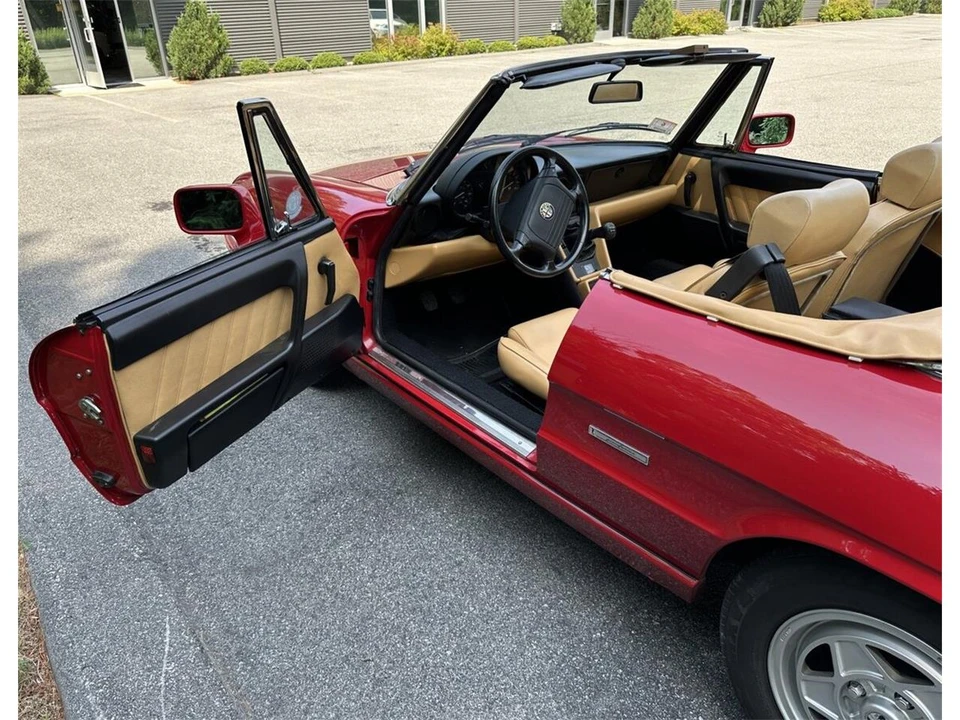 1991 Alfa Romeo Series 4 - Image 29 of 31