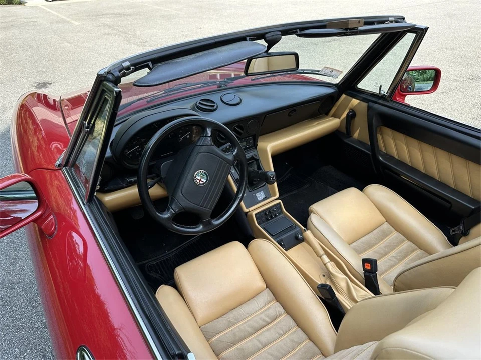 1991 Alfa Romeo Series 4 - Image 27 of 31