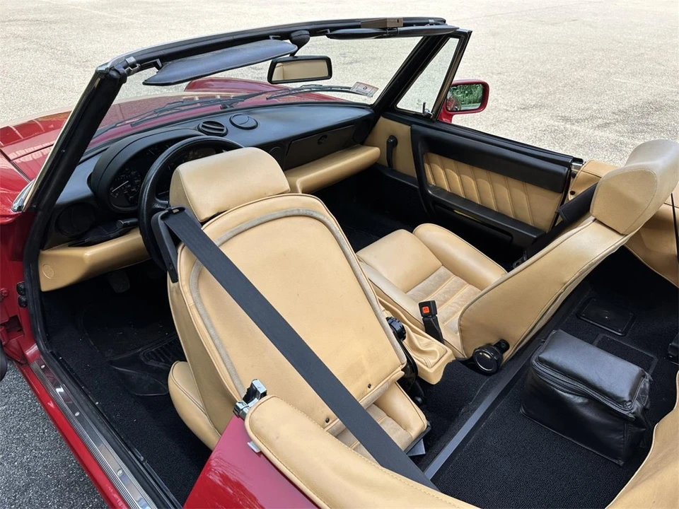 1991 Alfa Romeo Series 4 - Image 28 of 31