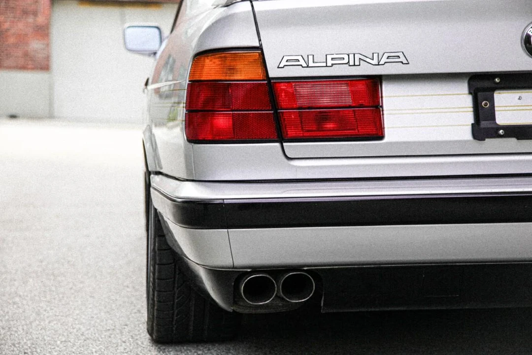 1991 BMW Alpina B10 - Image 30 of 31