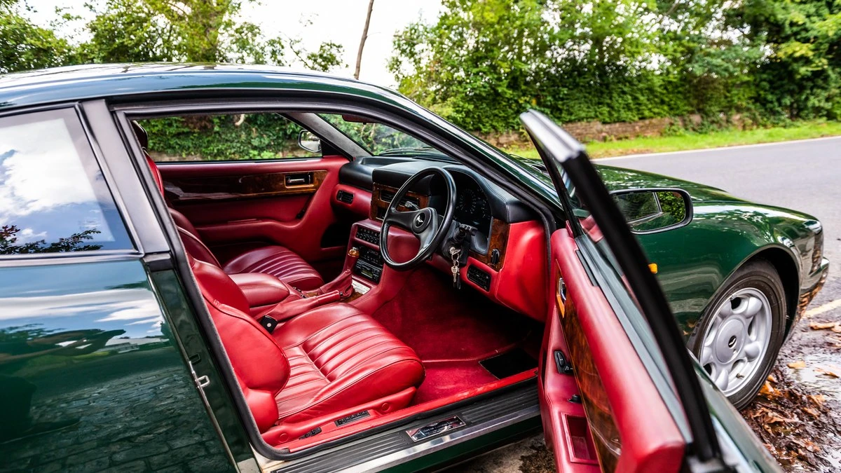 1991 Aston Martin Virage - Image 18 of 30