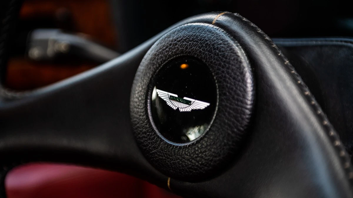 1991 Aston Martin Virage - Image 26 of 30
