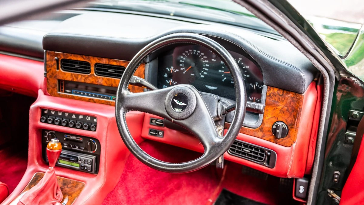 1991 Aston Martin Virage - Image 20 of 30