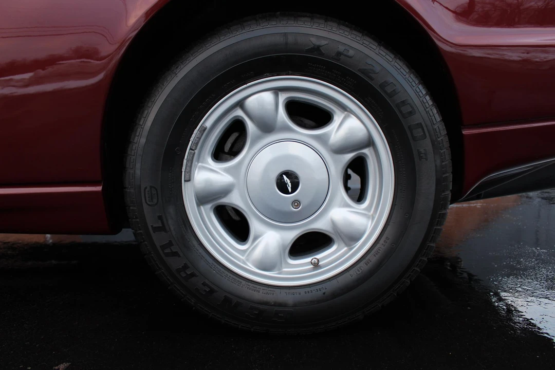 1991 Aston Martin Virage - Image 26 of 31